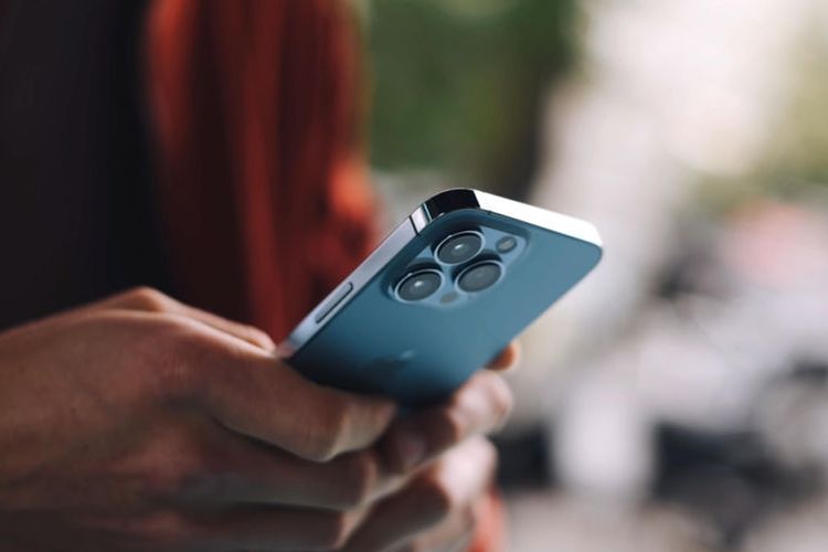 Tips Hemat Baterai iPhone Ketika Perjalanan Mudik